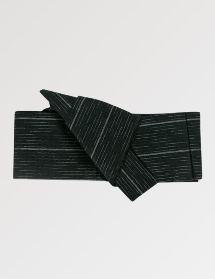 Voici la ceinture obi, accessoire indissociable du kimono japonais pour homme