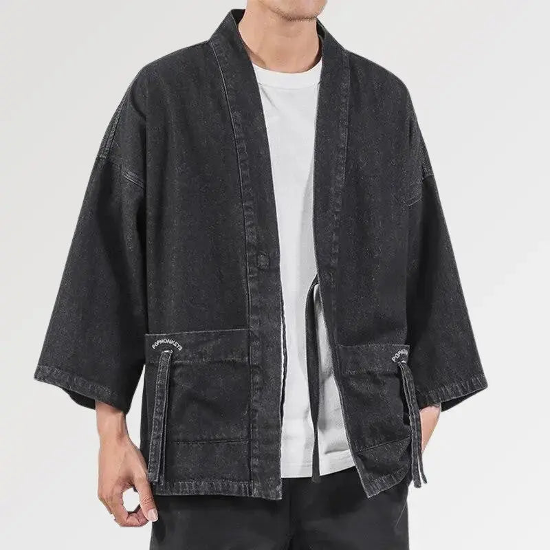 Le kimono denim jacket à la fermeture en lacet