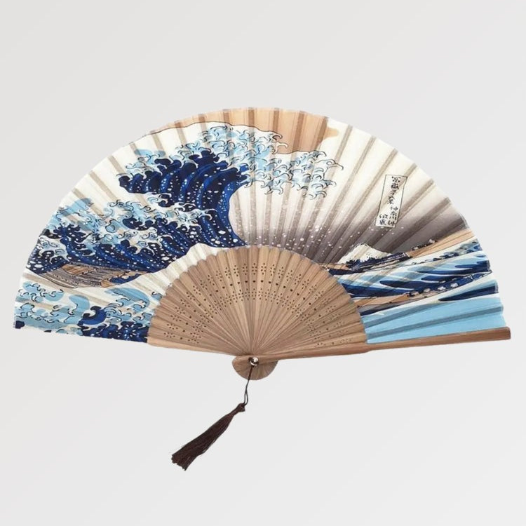 L'éventail japonais imprimé de la vague de Kanagawa