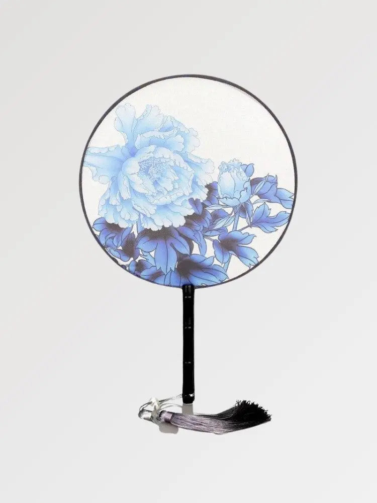Élégant éventail japonais rond au motif fleuri et bleuté