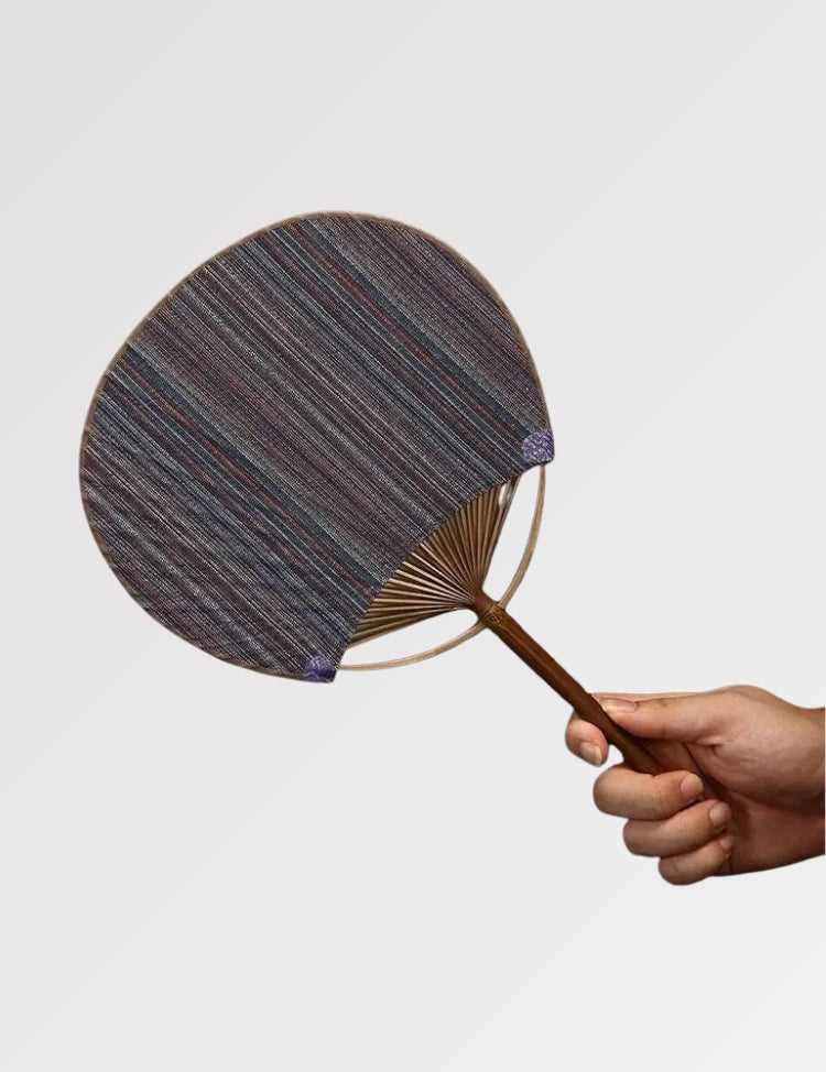 Éventail japonais uchiwa en bois naturel