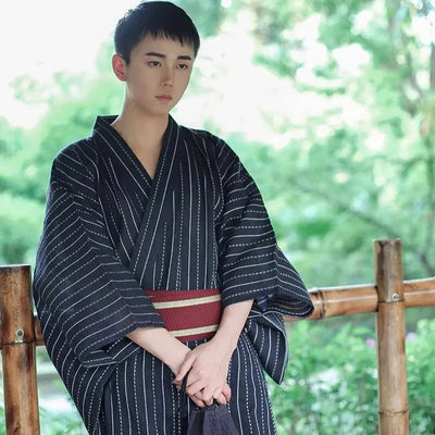 Le Kimono pour Homme dans un style Samourai à la couleur sobre