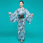 Le Kimono Japonais pour Femme au magnifique motif de la Vague de Kanagawa