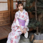Kimono Japonais pour Femme au motif Kawaii de lapin dans des couleurs douces