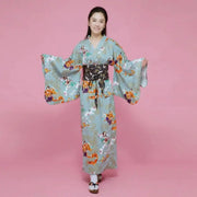 Kimono Japonais pour Femme et son motif imprimé de Geisha