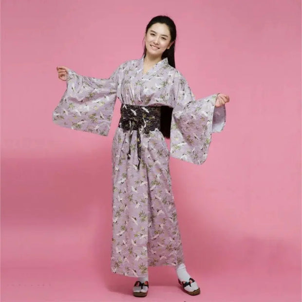 Kimono Japonais pour Femme à la couleur des glycines