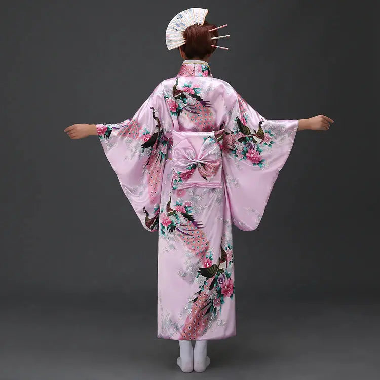 Kimono-Traditionnel-Japonais-Femme-Japanstreet-1645368300.webp