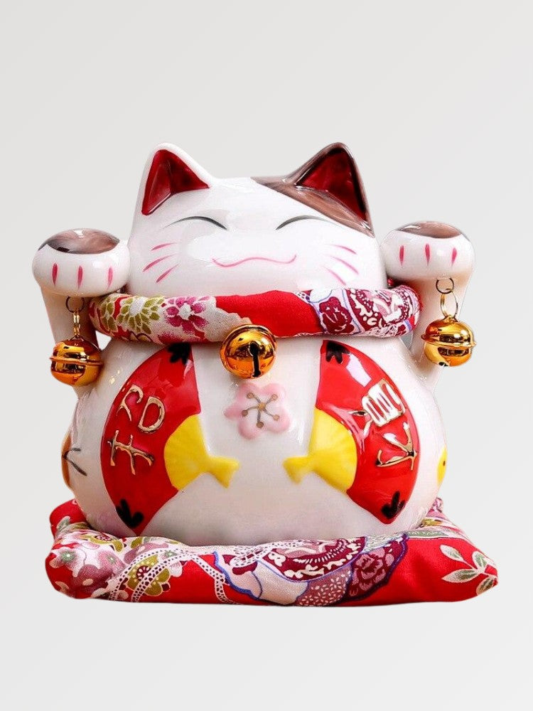 Maneki-neko tirelire à deux koban doublés et ruban festif rouge pour chance amplifiée — vue principale de face — Japanstreet